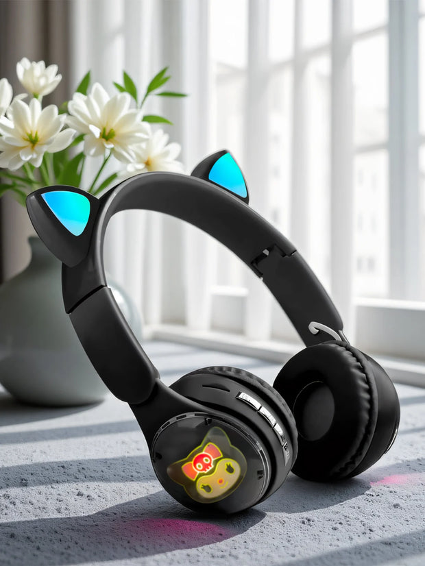 Headset Bluetooth headphones with vibrant RGB lighting effect, high battery life and low latency wireless Bluetooth headphones
